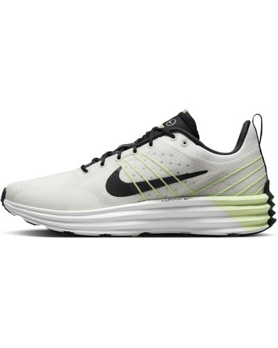 Nike Lunar Roam Shoes - White