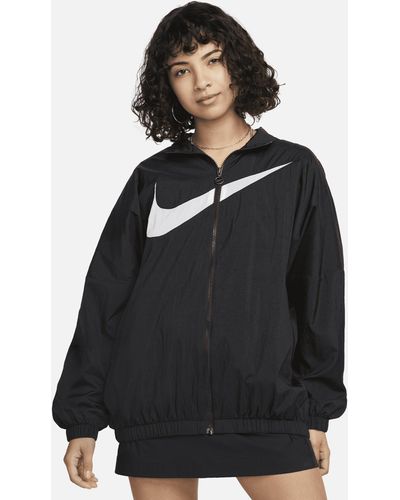 Nike Sportswear Essential Woven Jacket (plus Size) - Black
