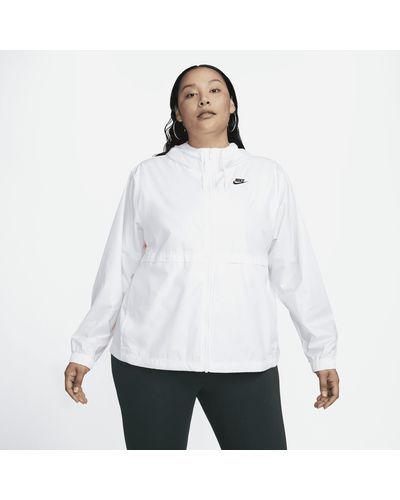 Nike Sportswear Essential Repel Woven Jacket (plus Size) - White