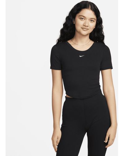 Nike Top aderente a mini costine a manica corta con retro arrotondato sportswear chill knit - Nero