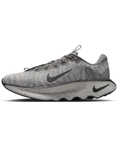 Nike Motiva Walking Shoes - Grey
