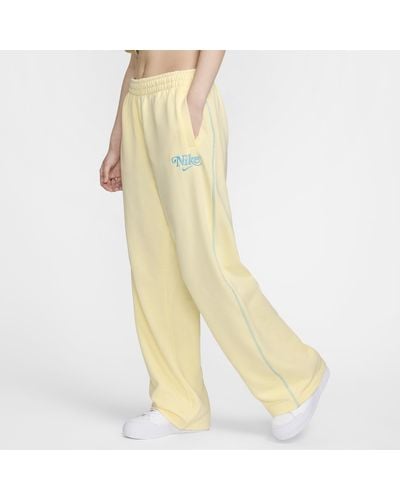 Nike Pantaloni in fleece sportswear - Giallo