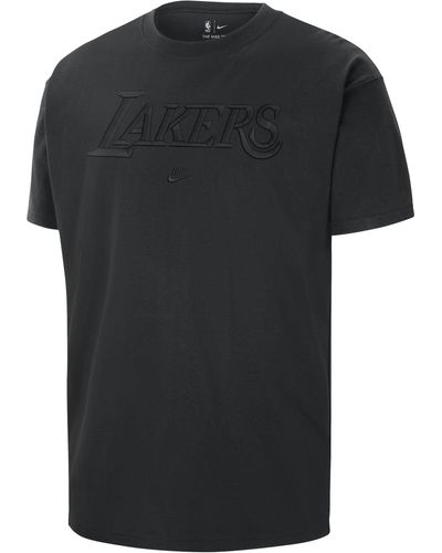 Los Angeles Lakers Courtside Statement Edition Men's Jordan NBA Max90 T- Shirt. Nike LU