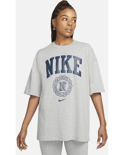 Nike Women | Online Sale up to 49% off |