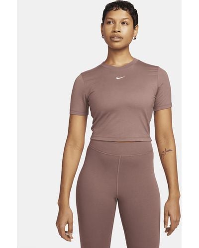 Nike Sportswear Essential Slim Cropped T-shirt - Purple