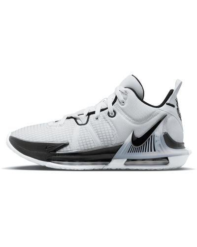 Nike Lebron Witness 7 (team) Basketball Shoes - Gray