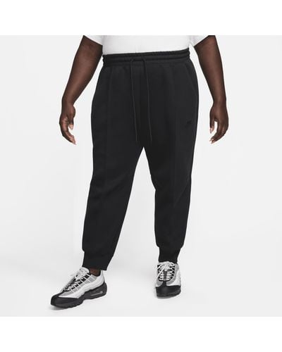 Nike Sportswear Tech Fleece Mid-rise Jogger Trousers (plus Size) - Black