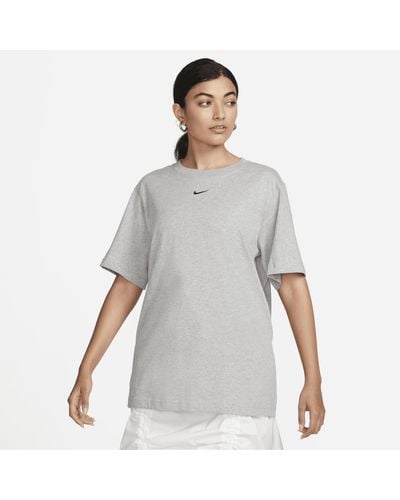 Nike Sportswear Essential T-shirt - Gray