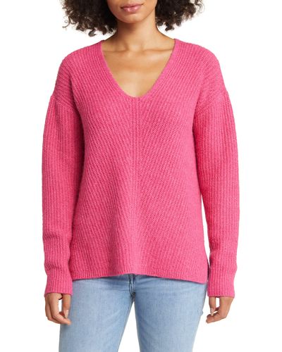 Caslon Caslon(r) Directional V-neck Sweater - Red