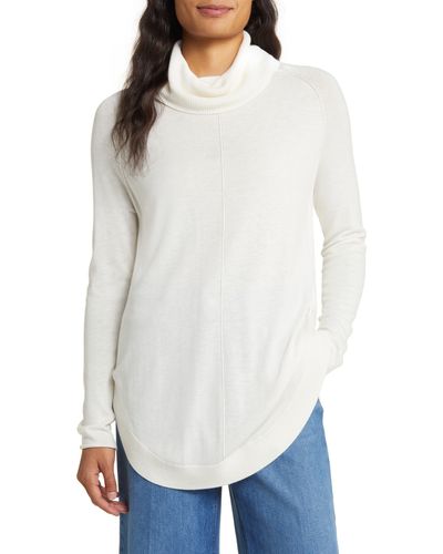 Caslon Caslon(r) Turtleneck Tunic Sweater - White