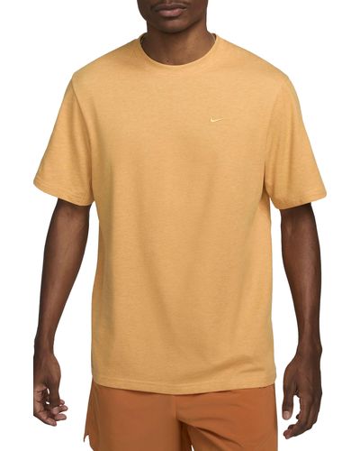 Nike Primary Training Dri-fit Short Sleeve T-shirt - Multicolor