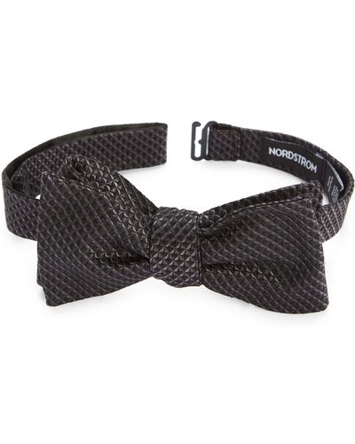 Nordstrom Solid Silk Bow Tie - Black