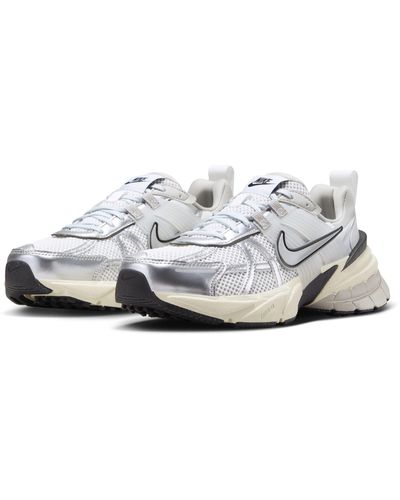 Nike V2k Run Sneaker - White