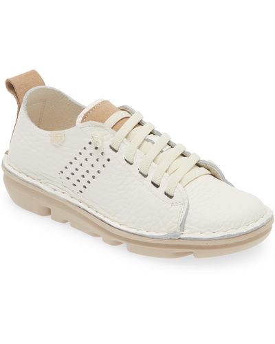 On Foot 30250 Silken Low Top Sneaker - White