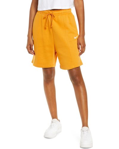 Nike Sportswear Essential Fleece Shorts - Orange