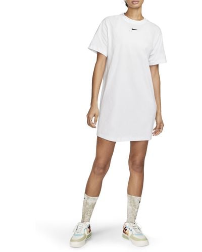 Nike Sportswear Essential T-shirt Dress - White