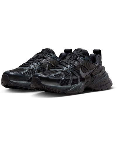 Nike V2k Run Sneaker - Black