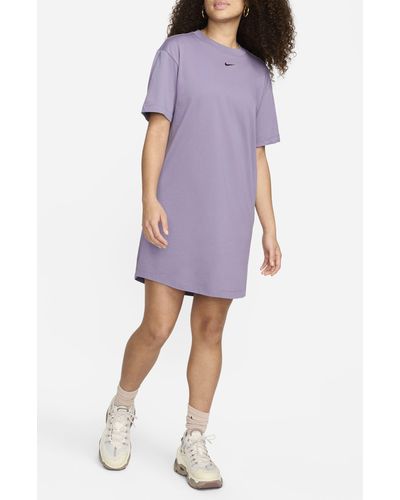 Nike Sportswear Essential T-shirt Dress - Purple