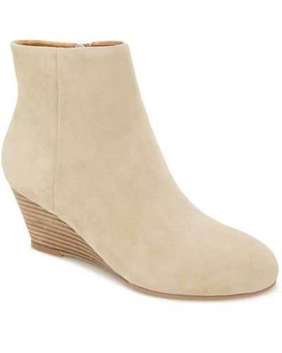 Andre Assous Kora Wedge Bootie - Natural