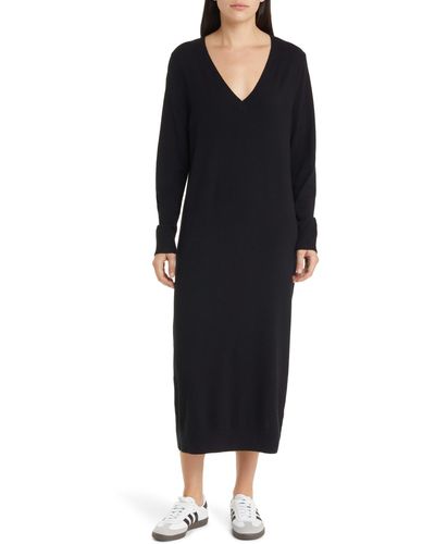 Treasure & Bond Long Sleeve V-neck Midi Sweater Dress - Black