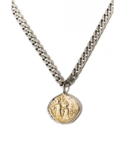 Child Of Wild Empire Pendant Choker Necklace - Metallic
