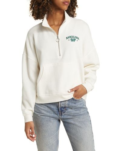 THE VINYL ICONS Embroidered Barcelona Half Zip Pullover - White