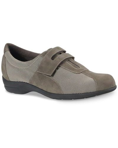 Munro Joliet Sneaker - Gray