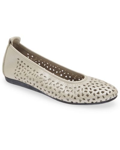White Arche Flats and flat shoes for Women | Lyst