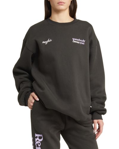 The Mayfair Group Somebody Loves You Oversize Fleece Sweatshirt - Black