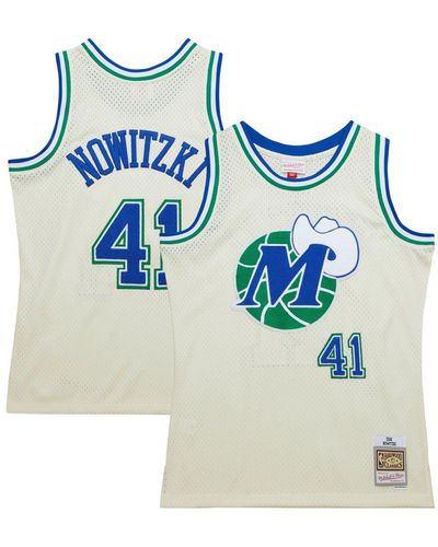 Men's Mitchell & Ness Dirk Nowitzki Cream Dallas Mavericks Chainstitch Swingman Jersey Size: Medium