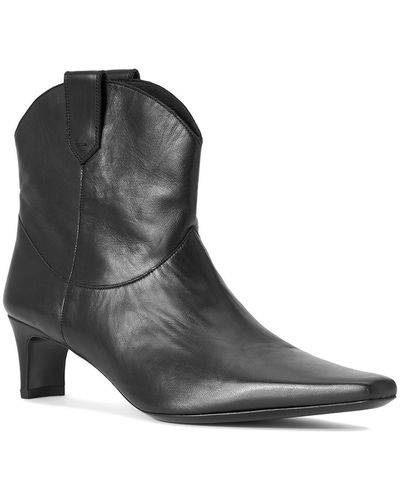 Yaakovah pointy hotsell toe booties