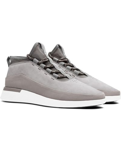 Wolf & Shepherd Crossover Victory Trainer Sneaker in White /White