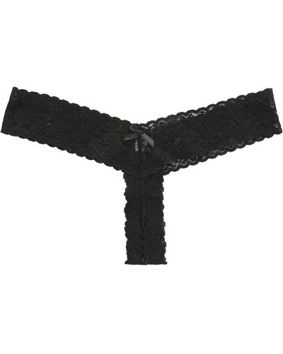 Hanky Panky Signature Lace Low Rise Crotchless Thong - Black