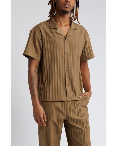 Native Youth Tonal Stripe Boxy Camp Shirt - Brown