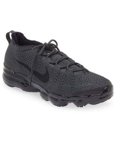 Black vapormax mens sale sale