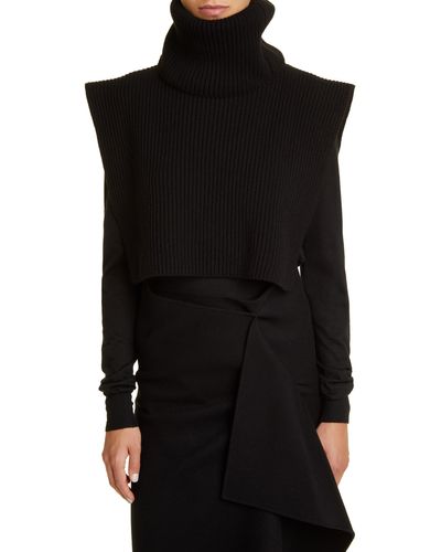 The Row Eppie Strong Shoulder Cashmere Turtleneck Sweater - Black