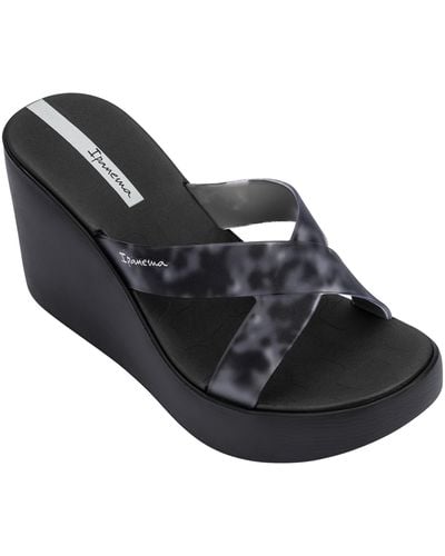 Ipanema Platform Wedge Sandal - Black