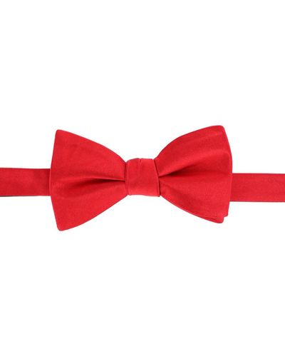 Trafalgar Sutton Solid Silk Bow Tie - Red