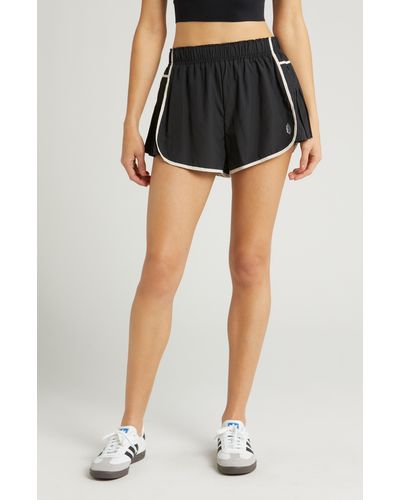 Free People Easy Tiger Side Pleat Shorts - Black