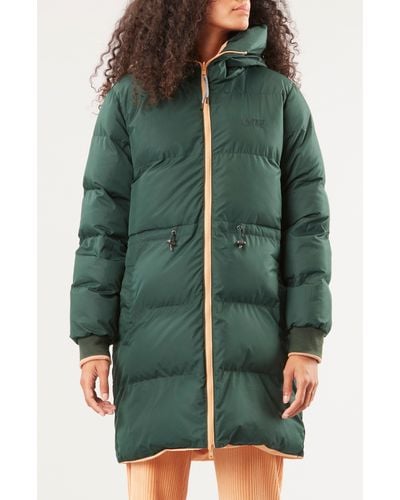 Picture Inukee Waterproof Reversible Puffer Coat - Blue