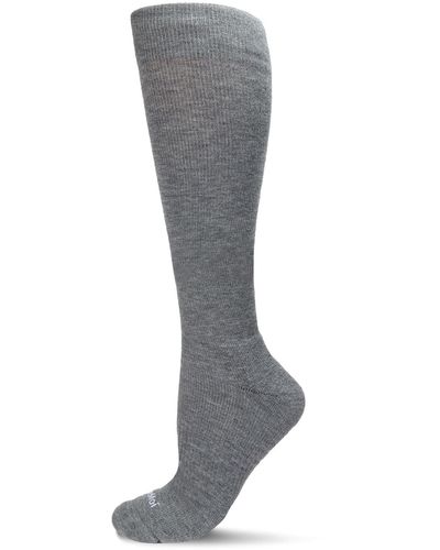Memoi Gender Inclusive Performance Compression Socks - Gray