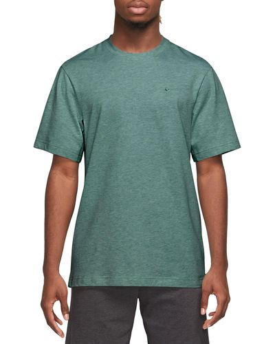 Nike Primary Training Dri-fit Short Sleeve T-shirt - Green