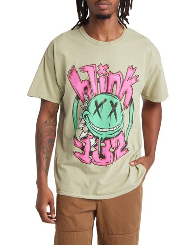 Merch Traffic Blink 182 Green Smiley Graphic T-shirt - Gray