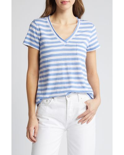 Caslon Caslon(r) V-neck Short Sleeve Pocket T-shirt - Blue