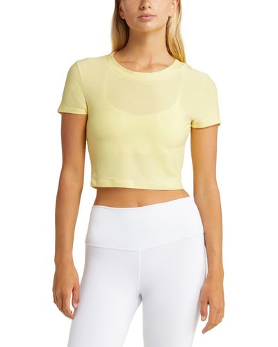 Beyond Yoga Featherweight Perspective Crop T-shirt - Yellow