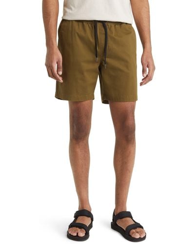 Treasure & Bond Solid Deck Stretch Cotton Shorts - Green