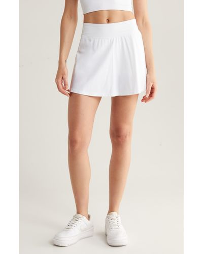 Zella Luxe Lite Step Out Mid Rise Skort - White