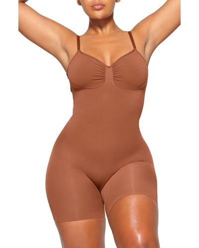 Skims Seamless Sculpt Low Back Thong Bodysuit - Brown