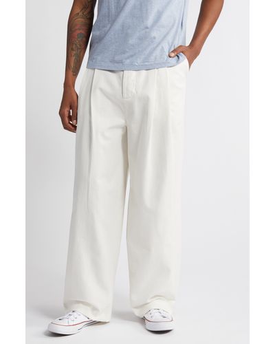 Elwood baggy Pleated Chinos - White