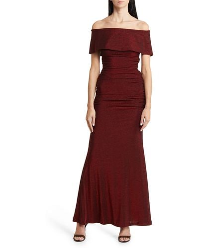 Vince Camuto Metallic Off The Shoulder Gown - Red